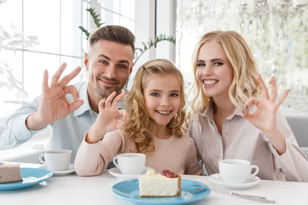 Está bien. - foto de stock