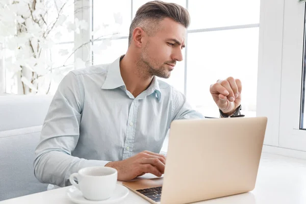 Ansehen — Stockfoto