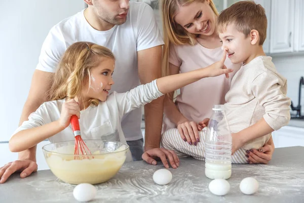 Fratelli e sorelle — Foto stock