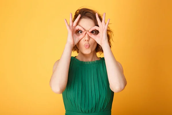 Showing eyeglasses — Stock Photo