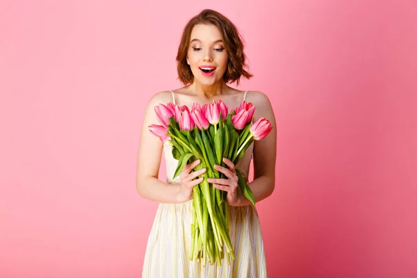 Mujer sorprendida - foto de stock