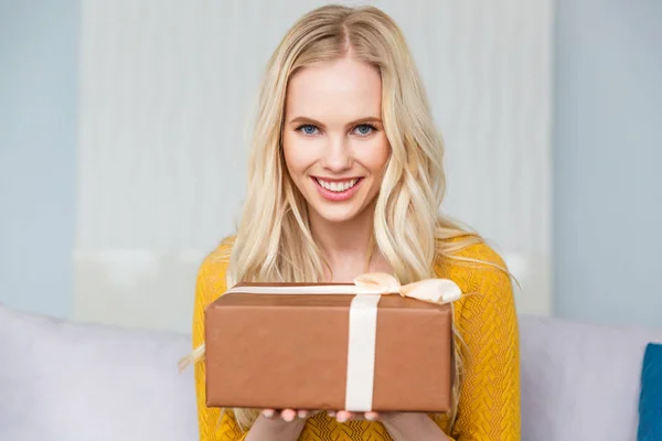 Geschenkbox — Stock Photo