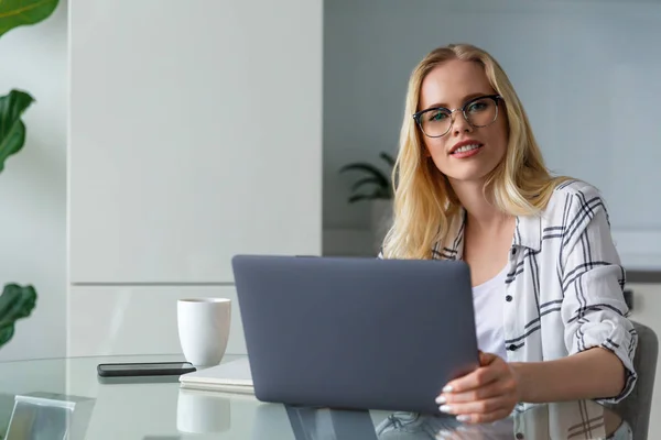 Laptop — Stockfoto