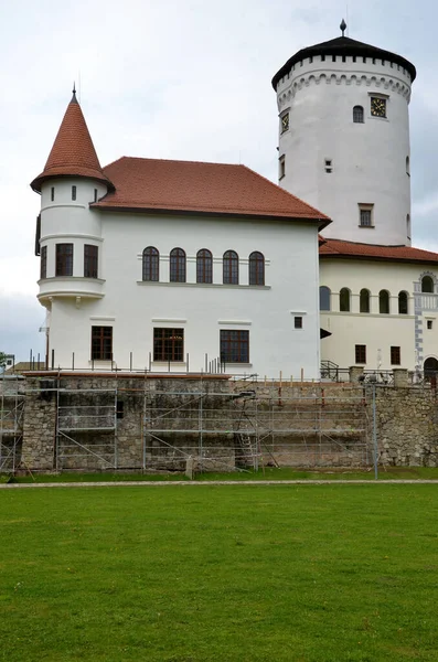 Zilina Slovakia May 2019 Budatin Castle Reconstruction Erect Scaffolding Next — Stock Photo, Image