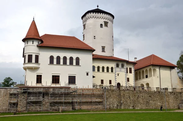 Zilina Slovakia May 2019 Budatin Castle Reconstruction Erect Scaffolding Next — Stock Photo, Image