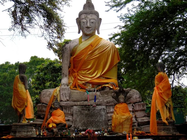 Orange zabalené Buddhů — Stock fotografie