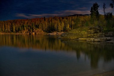 Ay ışığı gece Sibirya