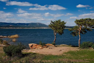 Doğu Kazakistan, Milli Park Bayanaul bir göl