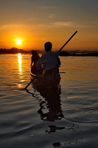 Mandalay Myanmar Novembre 2016 Chaque Matin Des Pêcheurs Locaux Attrapent — Photo