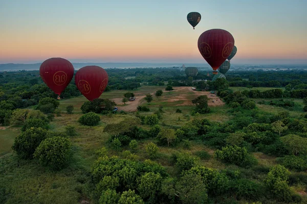 Bagan Μιανμάρ 2016 Κάθε Πρωί Την Αυγή Μια Ντουζίνα Μπαλόνια — Φωτογραφία Αρχείου