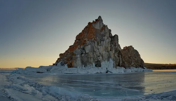 Rusland Rotsachtige Kust Van Het Eiland Olkhon Van Het Baikalmeer — Stockfoto