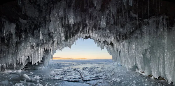 Rusia Siberia Oriental Lago Baikal Cuevas Hielo Isla Olkhon Desde —  Fotos de Stock