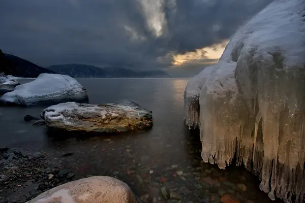Rússia Montanha Altai Pôr Sol Lago Teletskoye — Fotografia de Stock