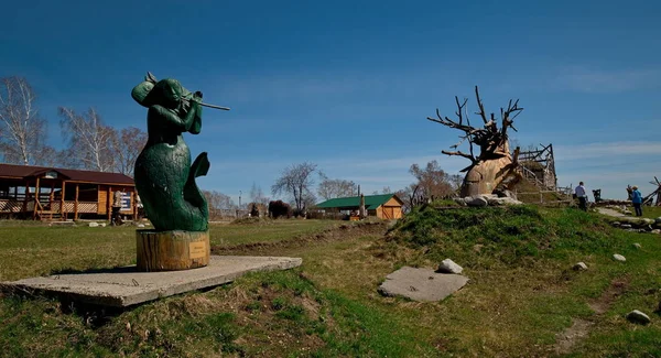 Rusia Siberia Altai Krai 2018 Esculturas Hechas Madera Maestros Altai — Foto de Stock