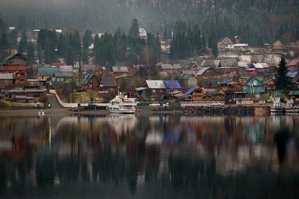 Rússia Mountain Altai 2018 Uma Noite Tranquila Mola Vila Iogach — Fotografia de Stock