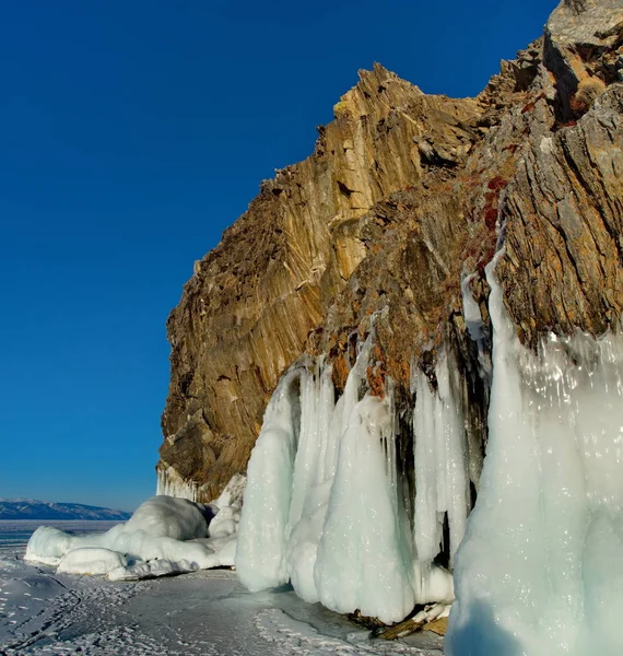 Russie Rochers Glacés Fantaisie Lac Baïkal — Photo