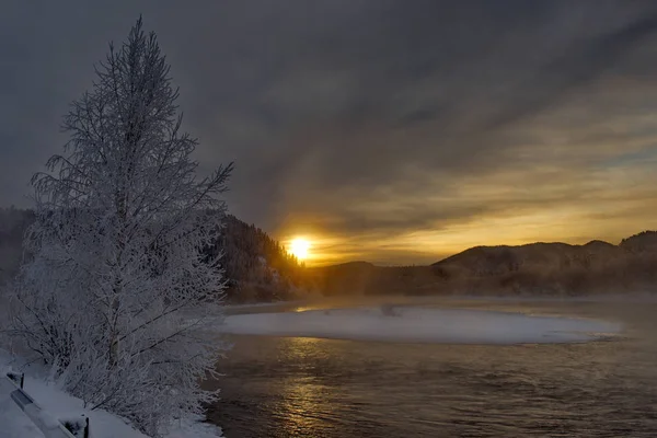 Russie Montagne Altaï Tôt Matin Hiver Dans Village Kebezen Sur — Photo