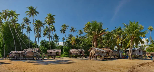 Malásia Uma Ilha Deserta Recifes Perto Cidade Semporna Ilha Bornéu — Fotografia de Stock