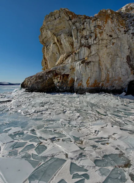 Rusia Siberia Oriental Lago Baikal Los Acantilados Helados Isla Olkhon —  Fotos de Stock