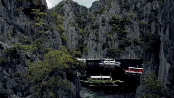 공중에서 내려다본 청록색 초호와 필리핀 카르스트 석회암 Unesco 세계유산 Twin — 비디오