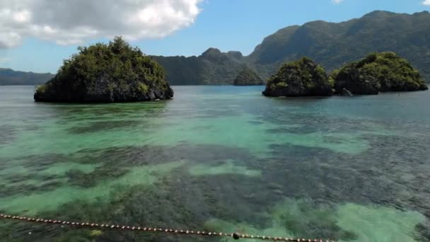 Vista Aérea Unas Hermosas Islas Pequeñas Siete Pecados Cerca Coron — Vídeo de stock