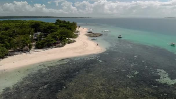 Vue Aérienne Lagon Tropical Turquoise Avec Falaises Calcaire Karstique Sur — Video