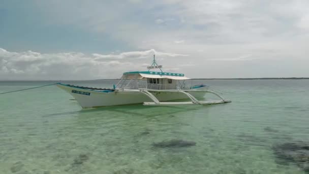 Voando Sobre Bela Praia Minúscula Ilha Virgem Bantayan Cebu Filipinas — Vídeo de Stock