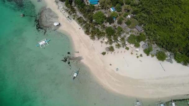 Flyg Över Vackra Stranden Lilla Jungfruön Bantayan Cebu Filippinerna — Stockvideo