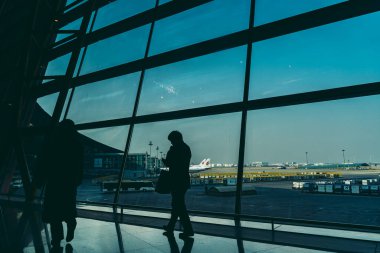 Pekin / Çin - 12 / 10 / 2018: Neredeyse boş Pekin Uluslararası Havalimanı