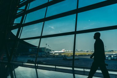 Pekin / Çin - 12 / 10 / 2018: Neredeyse boş Pekin Uluslararası Havalimanı