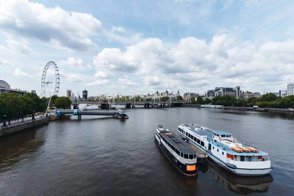 Londres Reino Unido 2020 Hungerford Bridge Golden Jubilee Bridges Durante — Fotografia de Stock