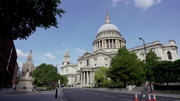 London 2020 Empty Streets Next Closed Paul Cathedral People Self — Stock Video