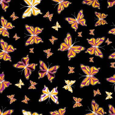 Bahar ve yaz tropikal kelebeklerin pürüzsüz desenleri siyah, mor ve sarı renklerdedir. Kumaş, kağıt ve ambalaj için uygun. Kelebek gölgeleri ve siluetler. Vektör illüstrasyonu.