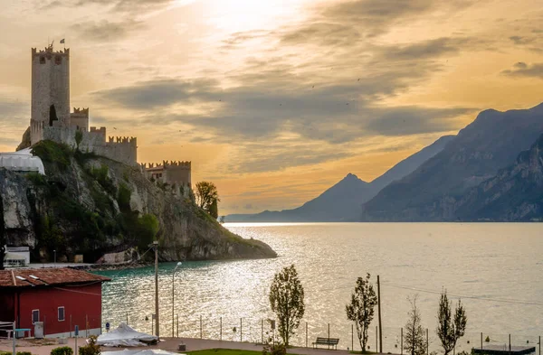 Castello Scaligero Widok Jezioro Garda Włoszech Trentino Lombardia — Zdjęcie stockowe