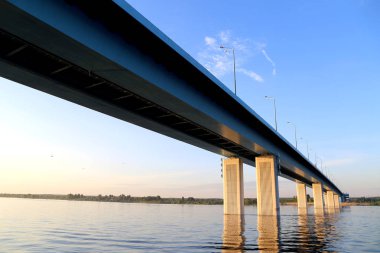 Yolu köprüsü Volga Nehri, Yaroslavl, Rusya Federasyonu