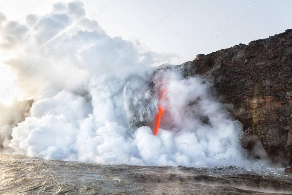 Explosion of ash and debris at Kamokuna entry Hawaii