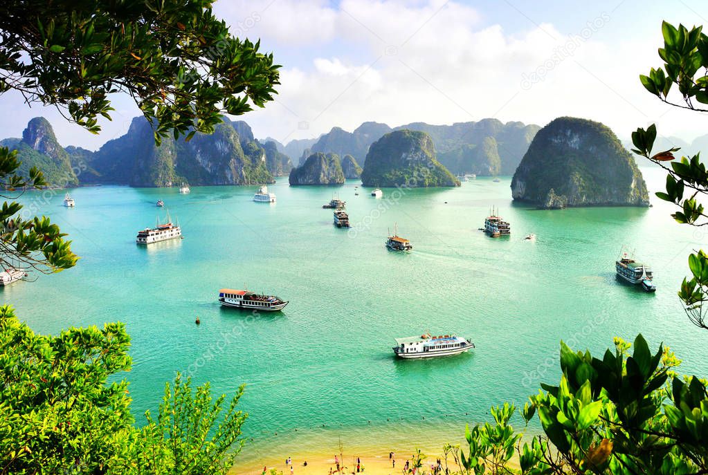 Karst landforms in the sea, the world natural heritage - halong 