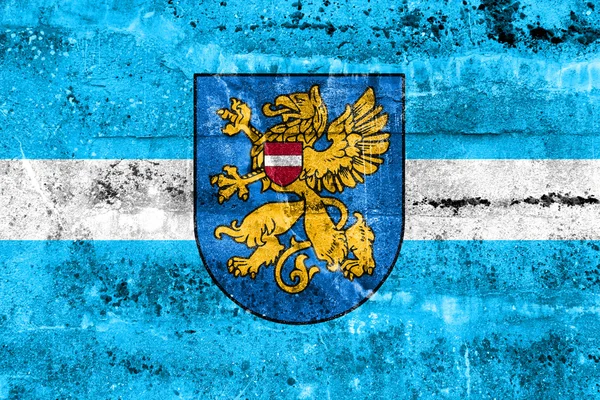 Flagge von Rezekne, Lettland, an schmutzige Wand gemalt — Stockfoto