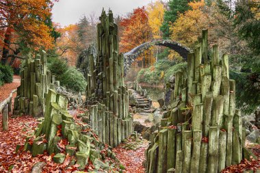 Rakotz Köprüsü (Rakotzbrucke, Şeytan Köprüsü) Kromlau, Saksonya