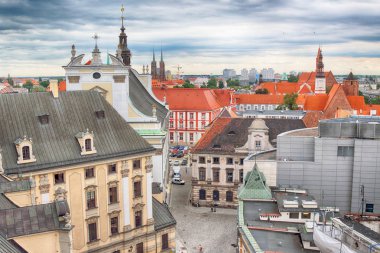 Wroclaw, Polonya - 29 Haziran 2017: Wroclaw Old Town. Wroclaw Üniversitesi matematik kuleden görüntüleyin. Aşağı Silezya, Polonya, Avrupa'nın tarihsel başkenti.