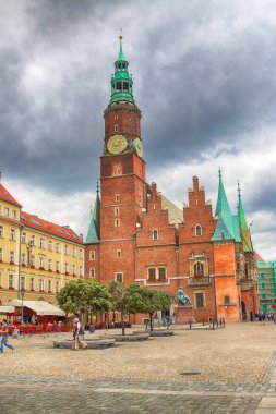 Wroclaw, Polonya - 13 Temmuz 2017: Wroclaw Old Town. Bir Avrupa'nın en renkli Pazar kareler ile şehir. Aşağı Silezya, Polonya, Avrupa'nın tarihsel başkenti.