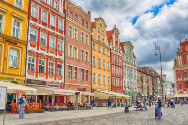 Wroclaw, Polonya - 13 Temmuz 2017: Wroclaw Old Town. Bir Avrupa'nın en renkli Pazar kareler ile şehir. Aşağı Silezya, Polonya, Avrupa'nın tarihsel başkenti.