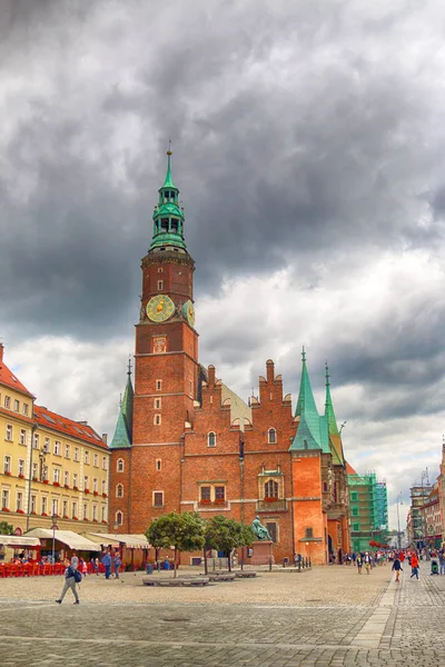 Wroclaw, Polonya - 13 Temmuz 2017: Wroclaw Old Town. Bir Avrupa'nın en renkli Pazar kareler ile şehir. Aşağı Silezya, Polonya, Avrupa'nın tarihsel başkenti.