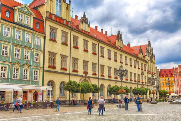 Wroclaw, Polonya - 13 Temmuz 2017: Wroclaw Old Town. Bir Avrupa'nın en renkli Pazar kareler ile şehir. Aşağı Silezya, Polonya, Avrupa'nın tarihsel başkenti.