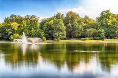 Wroclaw, Polonya - 07 Ağustos 2017: Wroclaw South Park'ta şehrin güneyinde yoktan 1877 yılında yaptırılmıştır. Hugo Richter ve Ferdinand Cohn çayırlar ve büyük bir su birikintisi bir park yaratmıştı.