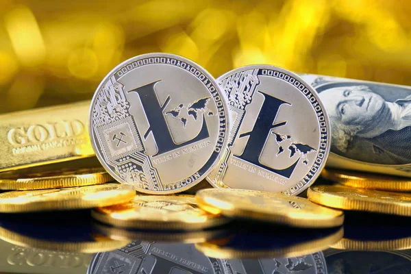 Litecoin (sanal para) ve bir dolarlık banknot fiziksel sürümü. Bir dolar için Exchange Litecoin. Dünya çapında cryptocurrency ve dijital ödeme sistemi için kavramsal görüntü.