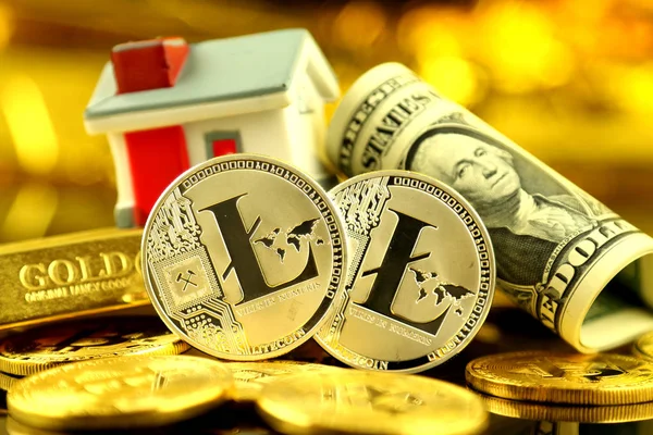 Cryptocurrency （新的虚拟货币），黄金、 房地产和美元投资者的概念图像. — 图库照片