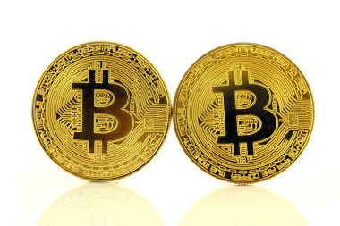 Bitcoin 'in fiziksel versiyonu, yeni sanal para. Dünya çapında kripto para birimi ve dijital ödeme sistemi için kavramsal görüntü ilk merkezi olmayan dijital para birimi olarak adlandırılır..