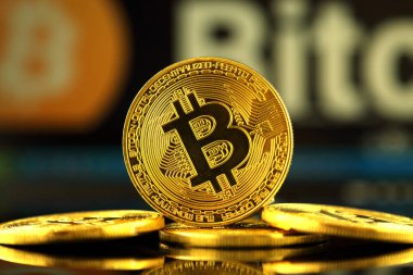 Wroclaw, Polonya - 14 Ekim 2017: Bitcoin, yeni sanal para yüksek ilgi.