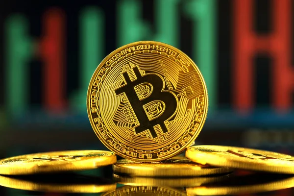 Physische Version von Bitcoin, neues virtuelles Geld. — Stockfoto